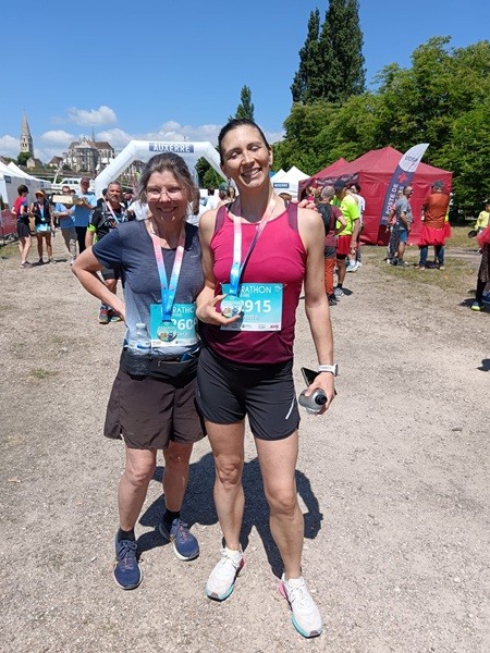 Rachel et Emmanuelle au marathon d'Auxerre